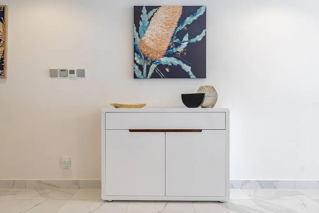دبي Cobalt Apartment With Burj Khalifa View- Suiteable الإمارات العربية المتحدة