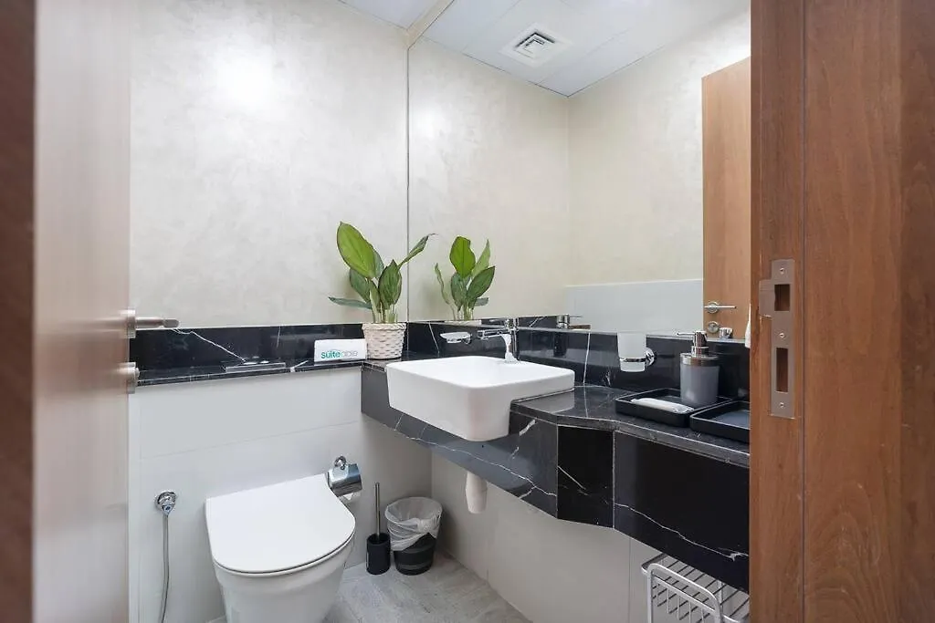 Cobalt Apartment With Burj Khalifa View- Suiteable Dubai