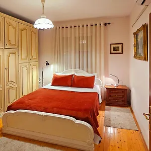 Seasons , شكودر ألبانيا